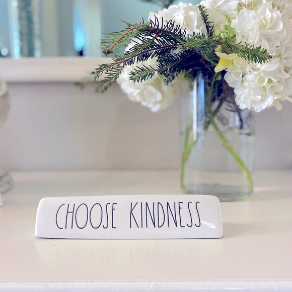 Rae Dunn CHOOSE KINDNESS desk plaque NWT - Picture 1 of 3